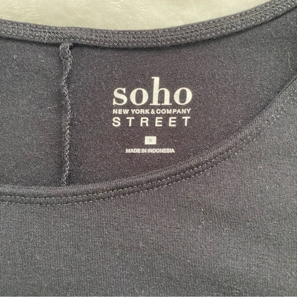 Black T-Shirt Dress with Pockets - Picture 3 of 5